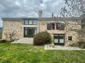 Ferme rénovée, 3 chambres, cheminée - FR-1-582-207